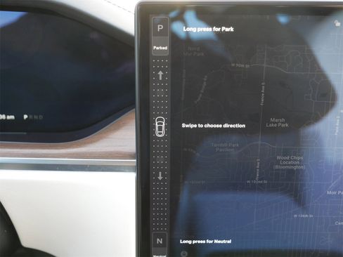 Used 2022 Tesla Model S image 23