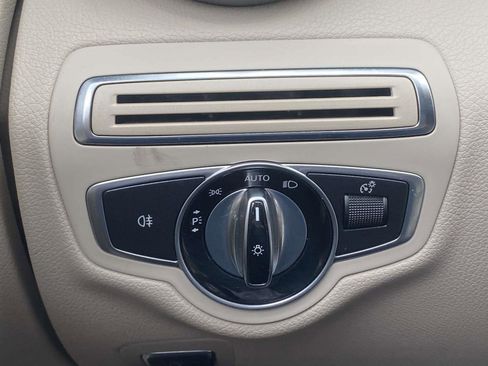 Used 2016 Mercedes-Benz C 300 Sedan image 20