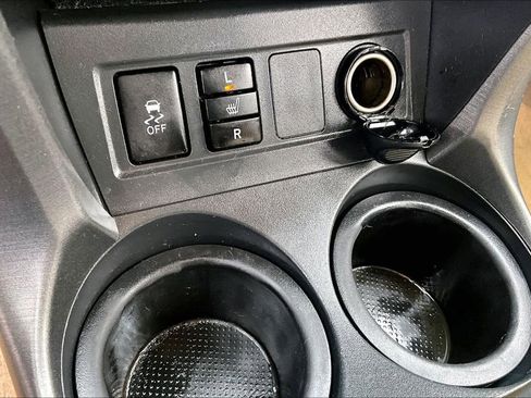 Used 2010 Toyota RAV4 Limited image 32