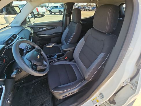 Used 2023 Chevrolet TrailBlazer LT w/ Convenience Package image 16