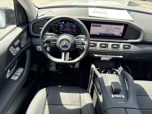 New 2026 Mercedes-Benz GLS 450 4MATIC image 16
