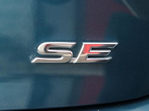 Used 2025 Toyota Camry SE image 55