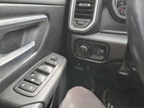 Used 2020 RAM 1500 Big Horn AWD/4WD image 22