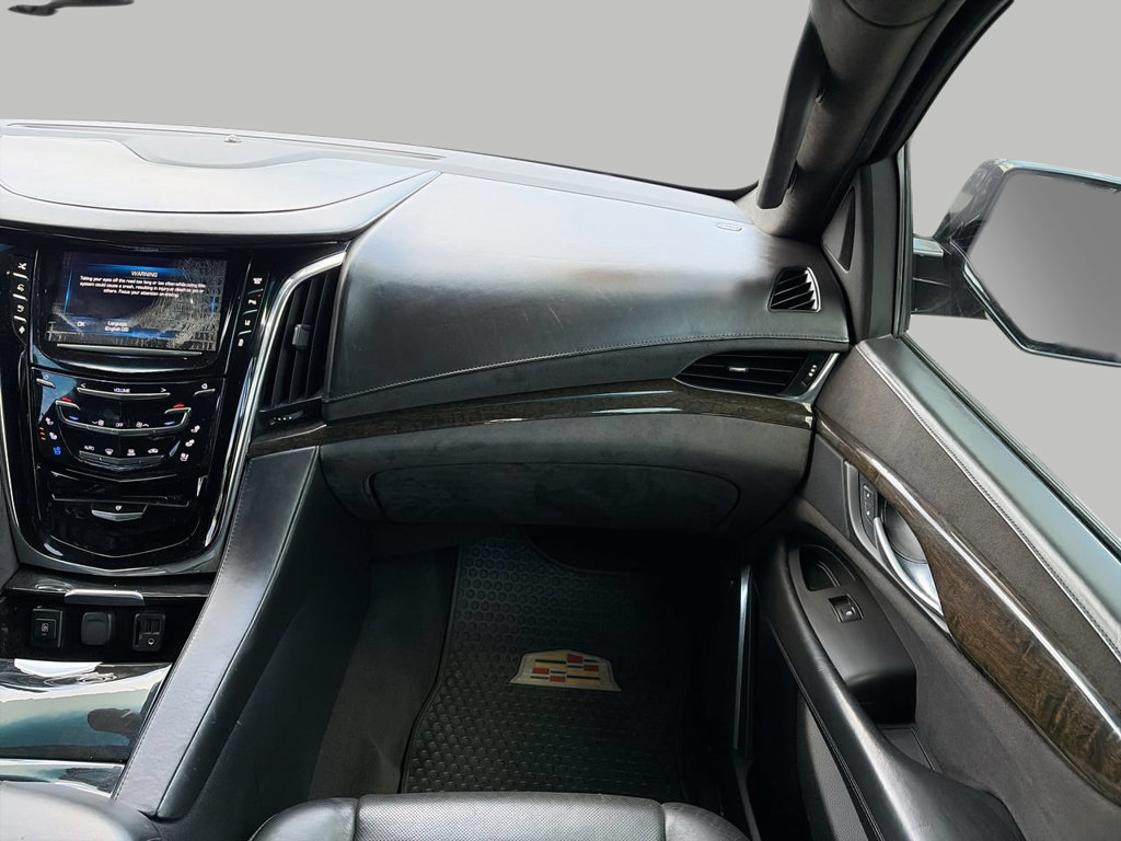 Used 2015 Cadillac Escalade Platinum AWD/4WD image 13