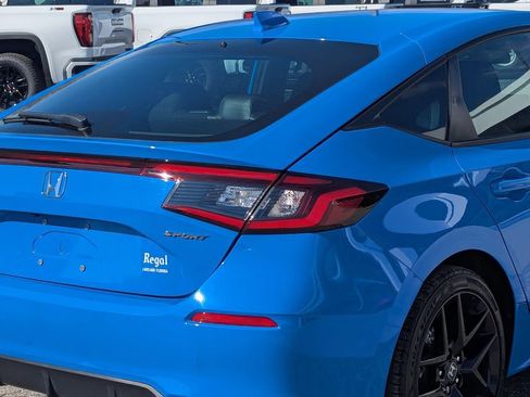 Used 2024 Honda Civic Sport image 7