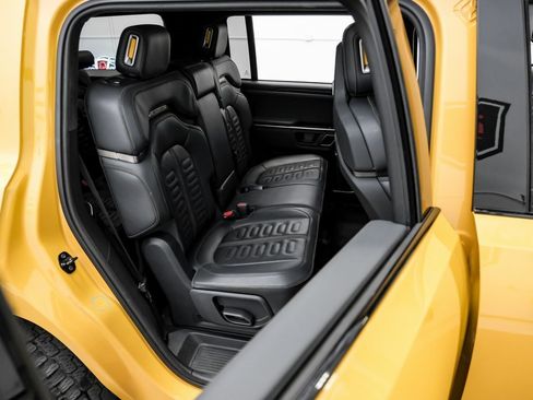 Used 2023 Rivian R1S Adventure image 35