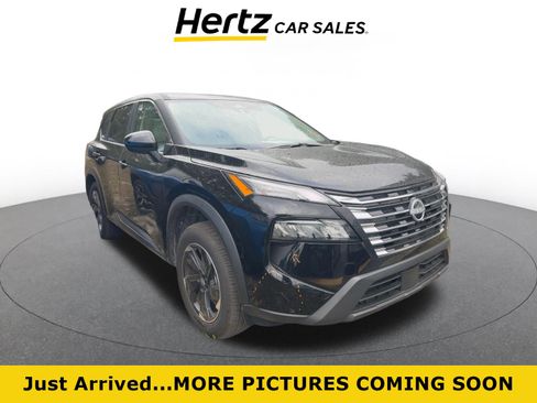 Used 2025 Nissan Rogue SV image 1