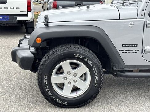 Used 2015 Jeep Wrangler Unlimited Sport w/ Quick Order Package 24S image 21