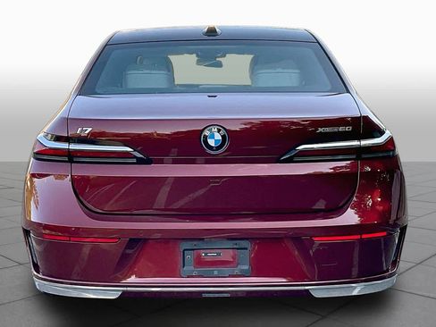 Used 2023 BMW i7 xDrive60 AWD/4WD image 4