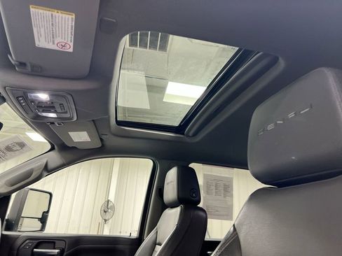 Used 2020 GMC Sierra 2500 Denali w/ Denali Ultimate Package image 19