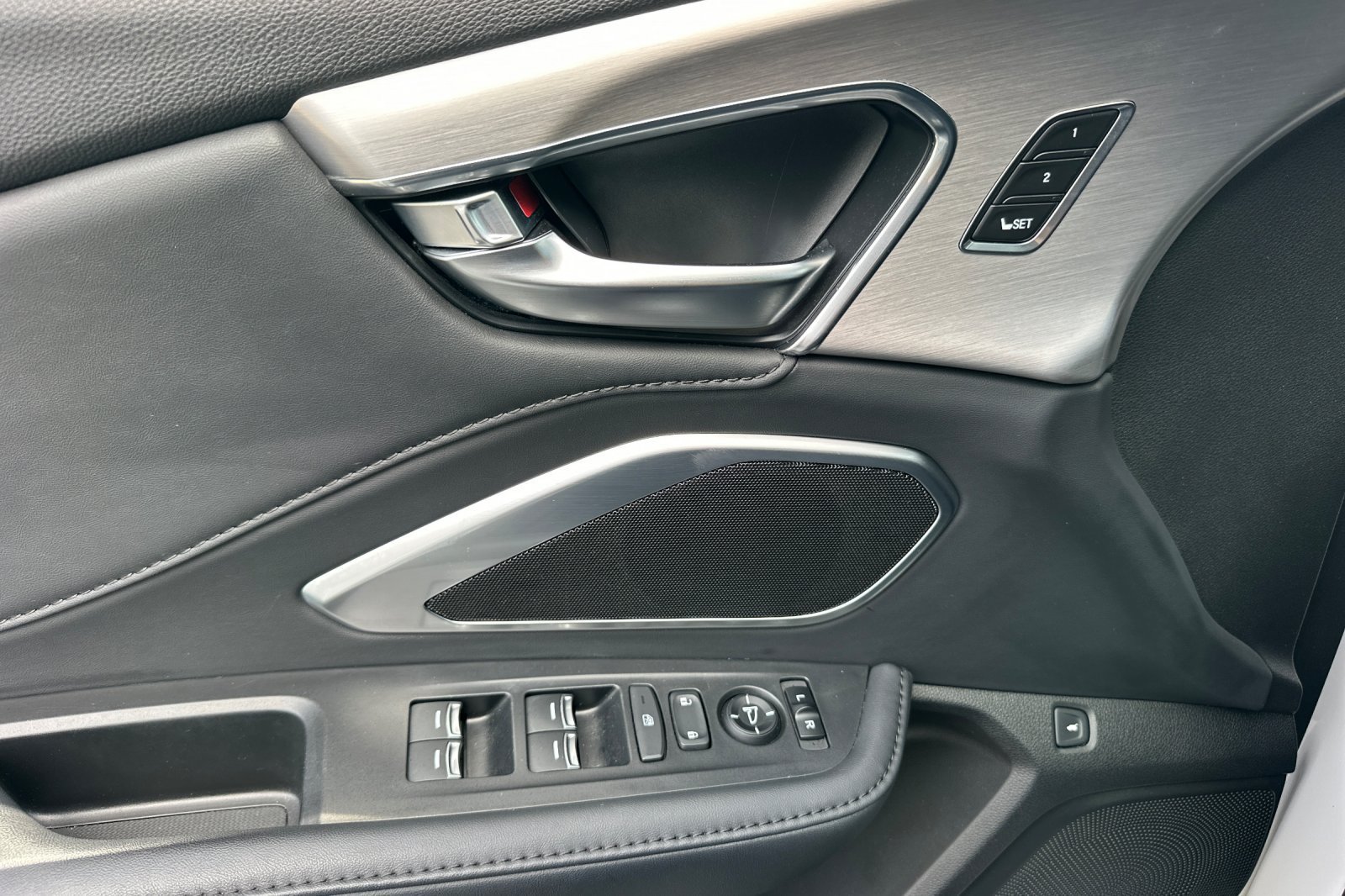 Used 2023 Acura RDX AWD image 12