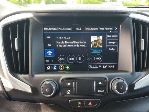 Used 2022 GMC Terrain SLT w/ Tech Package FWD image 30