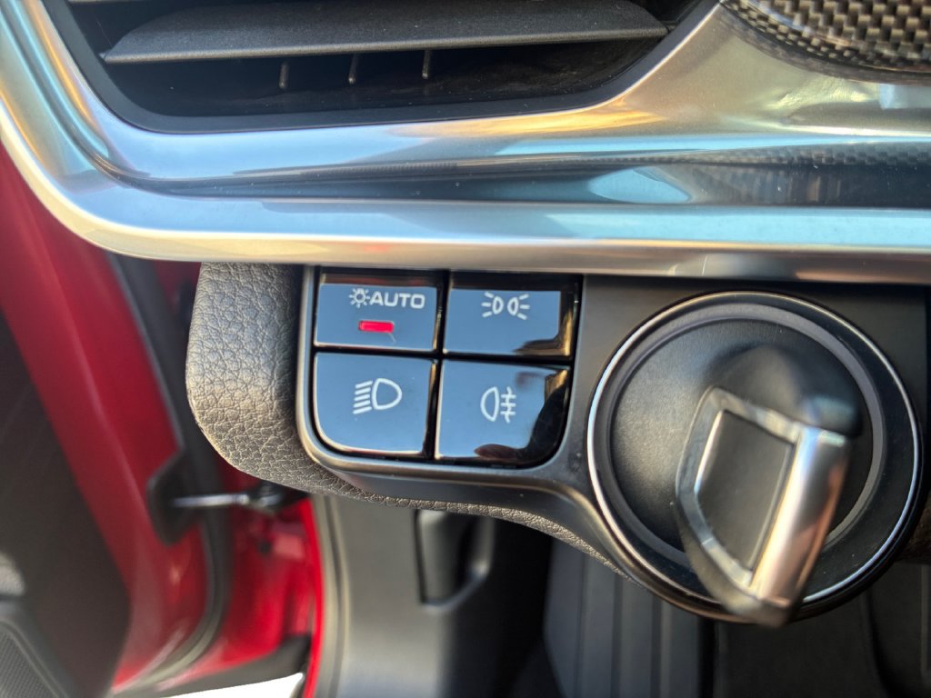 Used 2018 Porsche Panamera 4 AWD/4WD image 20