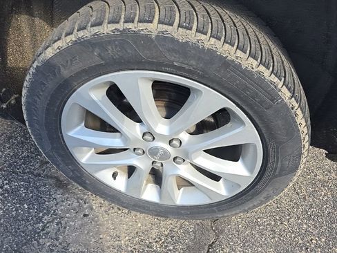 Used 2017 Jeep Grand Cherokee Limited w/ Luxury Group II image 13