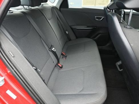 Used 2025 Kia K4 FWD image 29