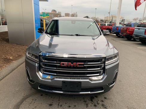 Used 2021 GMC Acadia AT4 image 2