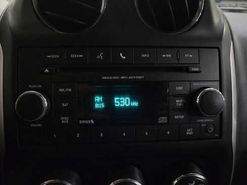 Used 2014 Jeep Compass Latitude w/ Sun/Sound Group AWD/4WD image 25