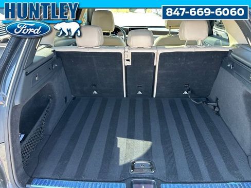 Used 2021 Mercedes-Benz GLC 300 4MATIC w/ Driver Assistance Package image 12