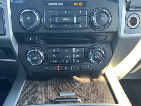 Used 2018 Ford F350 Lariat w/ Lariat Ultimate Package image 11