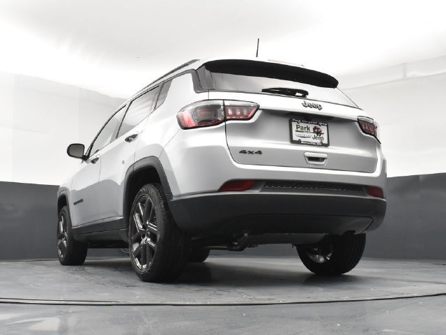 New 2026 Jeep Compass Latitude AWD/4WD image 22