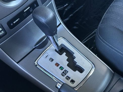 Used 2012 Toyota Corolla S image 19