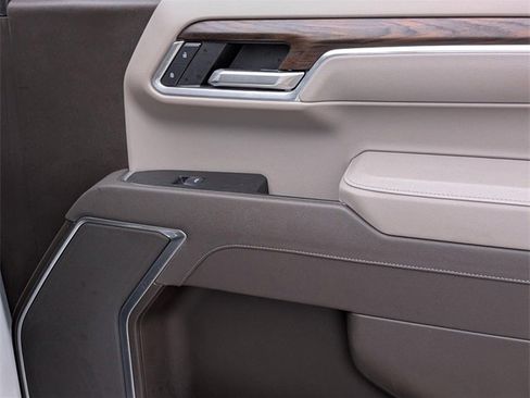 Used 2025 GMC Sierra 1500 SLT image 34