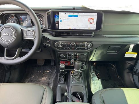 New 2025 Jeep Gladiator Mojave w/ Convenience Group image 11