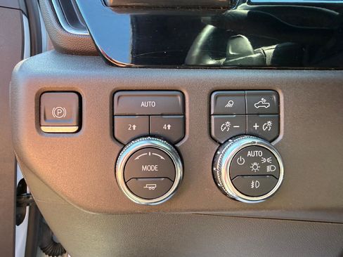 Certified 2024 GMC Sierra 1500 SLT w/ SLT Convenience Package AWD/4WD image 25