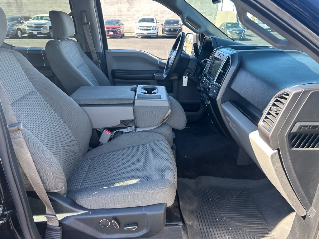 Used 2017 Ford F150 XLT w/ Equipment Group 302A Luxury AWD/4WD image 37