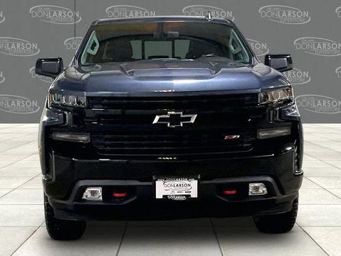 Used 2021 Chevrolet Silverado 1500 LT Trail Boss w/ Convenience Package II AWD/4WD image 2