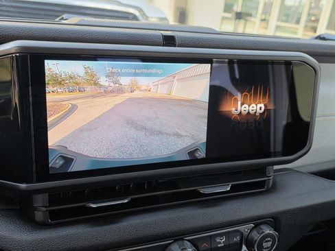 New 2026 Jeep Gladiator Sport image 13