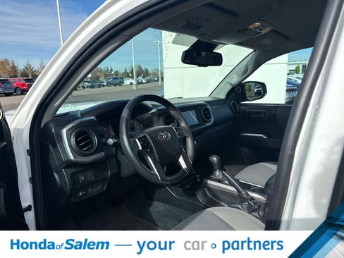 Used 2021 Toyota Tacoma SR5 image 2