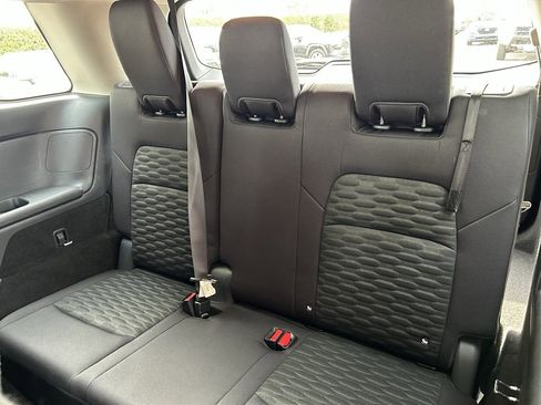 Used 2022 Nissan Pathfinder SV image 26