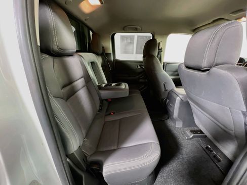 Used 2023 Nissan Frontier SV w/ Technology Package AWD/4WD image 24