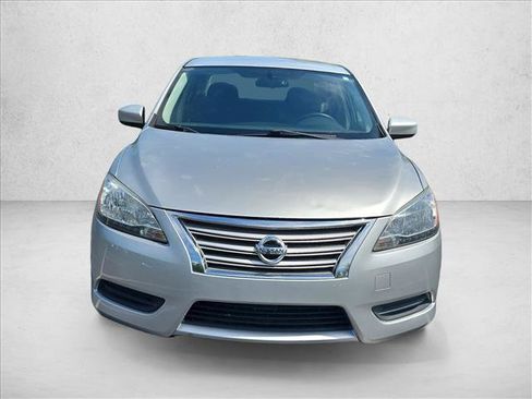 Used 2015 Nissan Sentra SV FWD image 2