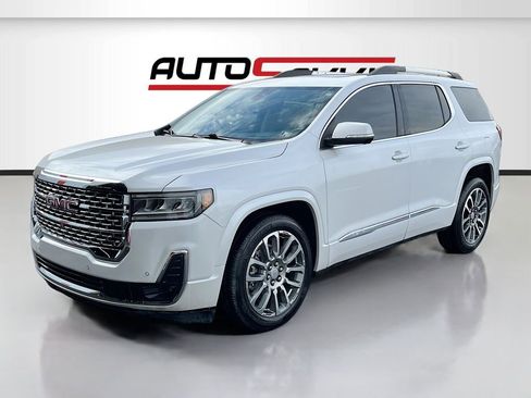 Used 2023 GMC Acadia Denali w/ Denali Ultimate Package AWD/4WD image 3