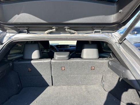 Used 2020 Lexus UX 250h w/ Premium Package image 9