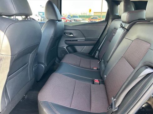 Used 2025 Nissan Kicks SR image 10