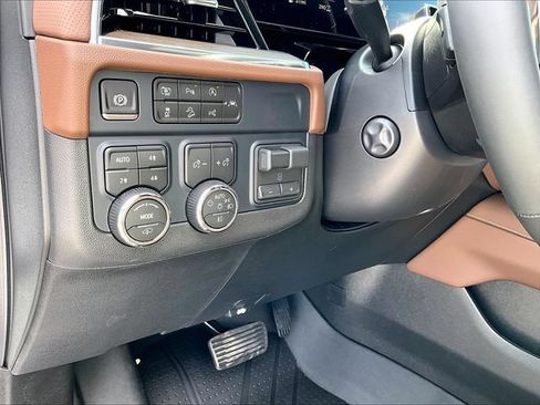 New 2026 Chevrolet Tahoe High Country AWD/4WD image 33