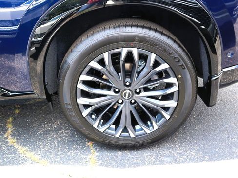 New 2025 Nissan Rogue Platinum w/ Platinum Premium Package image 9