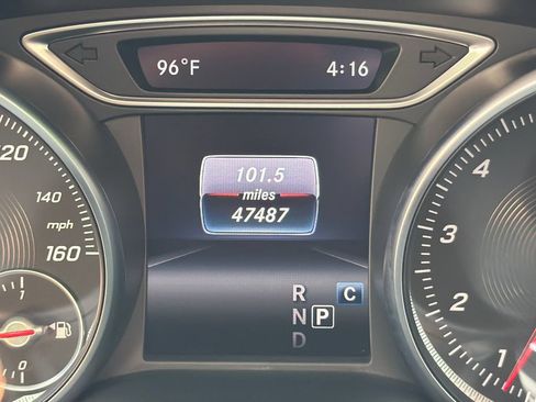 Used 2020 Mercedes-Benz GLA 250 4MATIC image 28