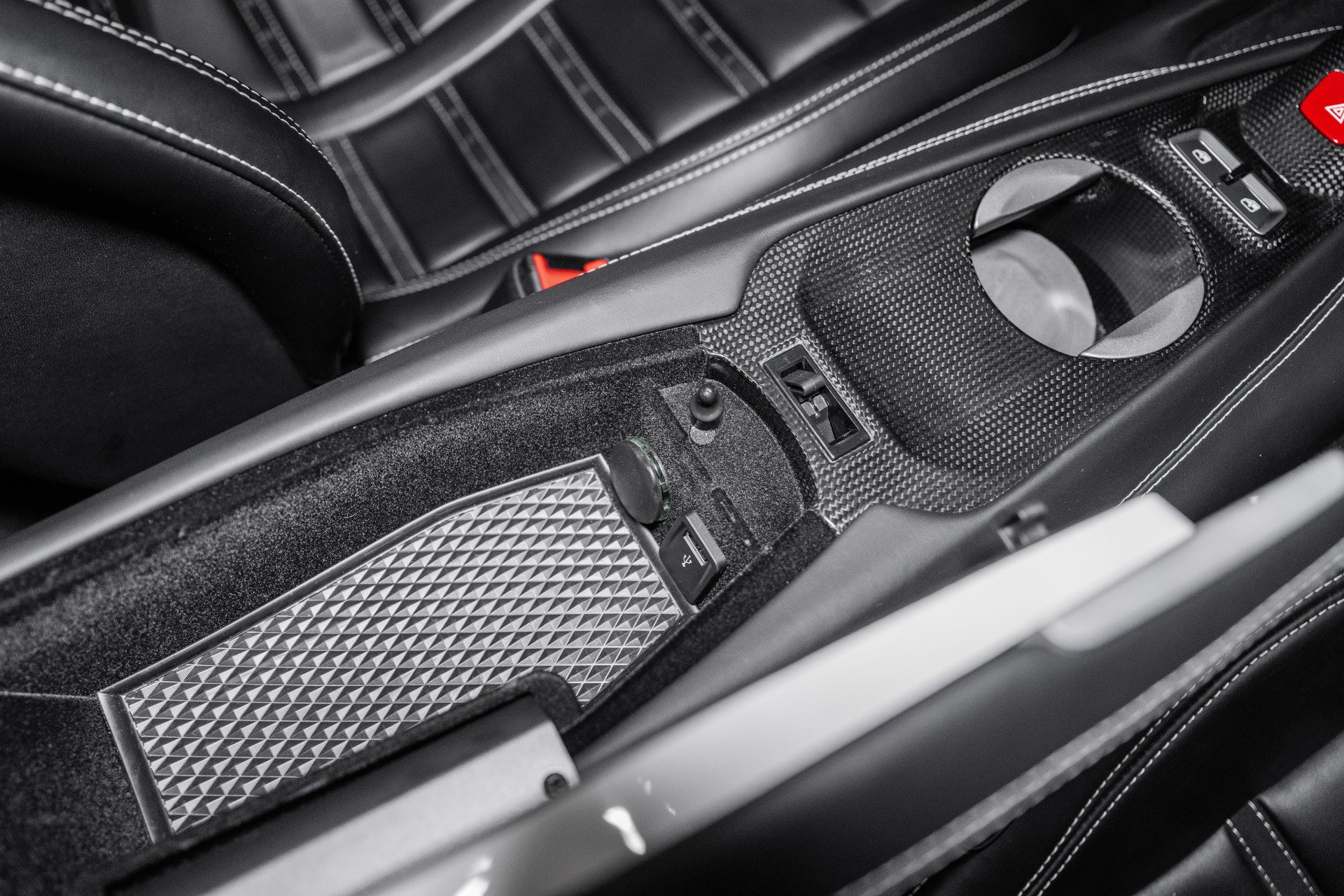 Used 2017 Ferrari F12 Berlinetta RWD image 40