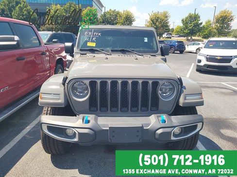 Used 2022 Jeep Wrangler Unlimited Sahara w/ Cold Weather Group AWD/4WD image 2