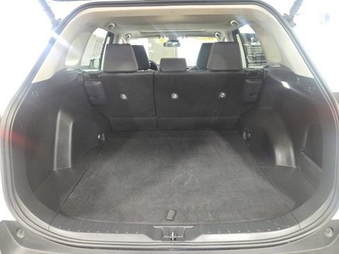 Used 2025 Toyota RAV4 XLE w/ Convenience Package image 21