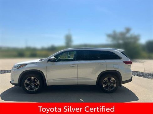 Certified 2019 Toyota Highlander Limited Platinum AWD/4WD image 1
