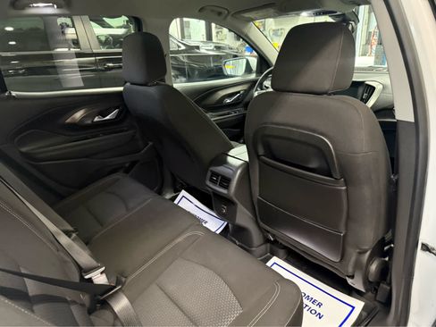 Used 2022 GMC Terrain SLE w/ Driver Convenience Package AWD/4WD image 25