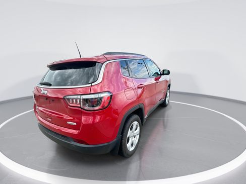 Used 2021 Jeep Compass Latitude w/ Driver Assistance Group AWD/4WD image 8