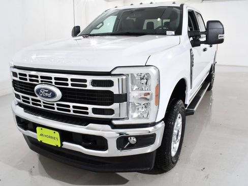 New 2026 Ford F350 XLT w/ FX4 Off-Road Package image 2