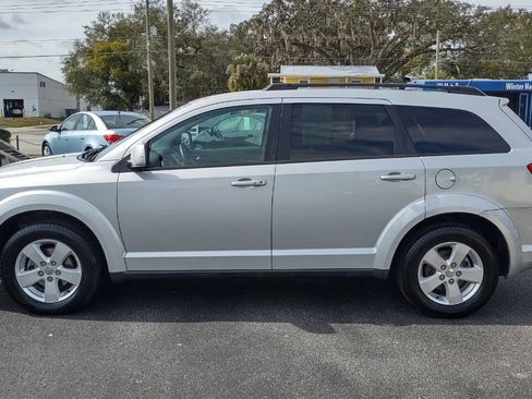 Used 2011 Dodge Journey Mainstreet w/ Popular Equipment Group image 6