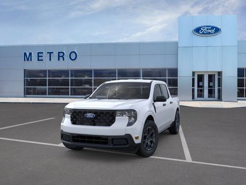 New 2025 Ford Maverick XLT w/ Equipment Group 302A AWD/4WD image 3